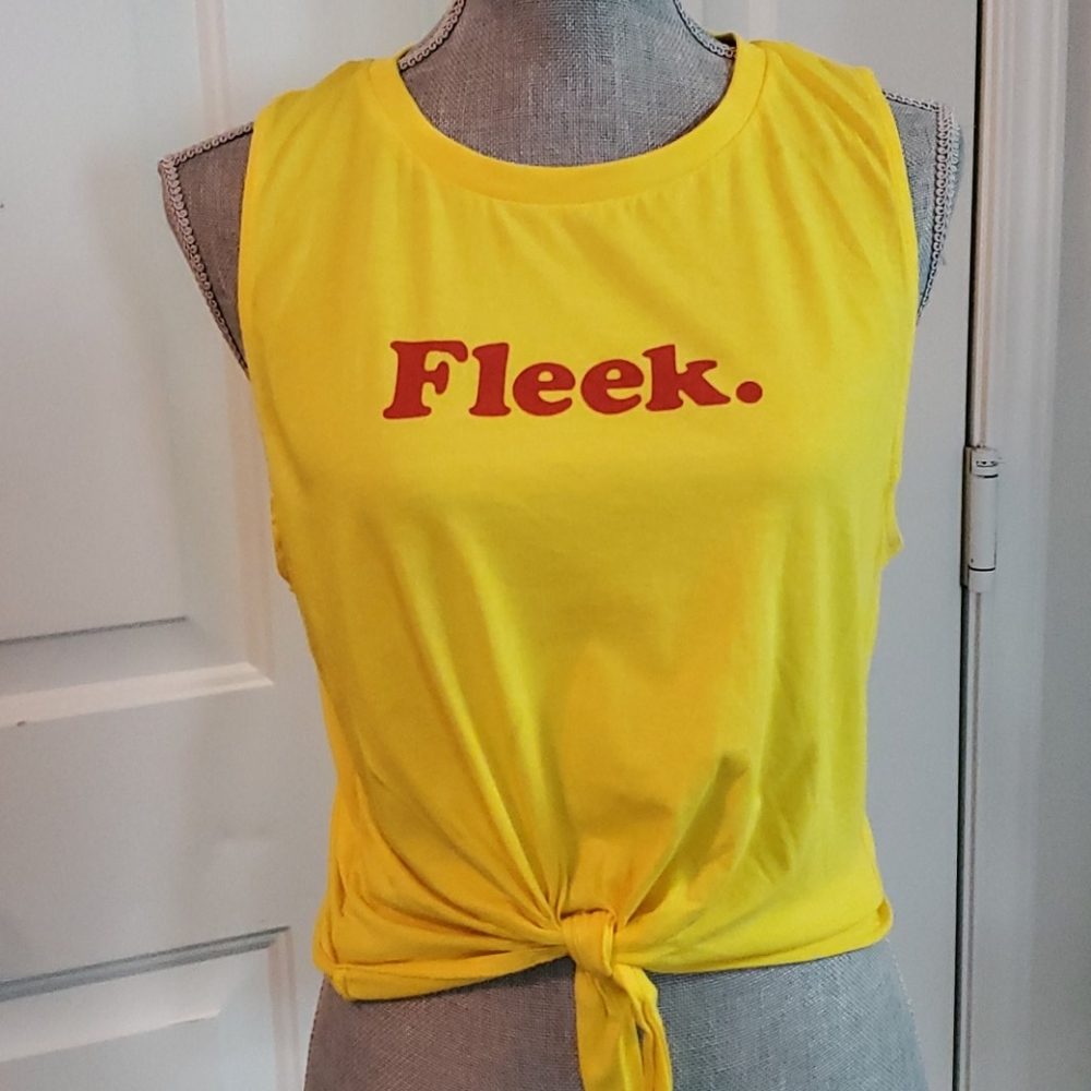 *NEW* Fleek Crop Top